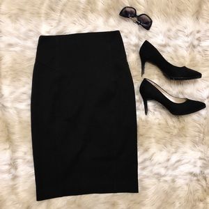 EXPRESS Beautiful Black Pencil Skirt w/Long Zipper